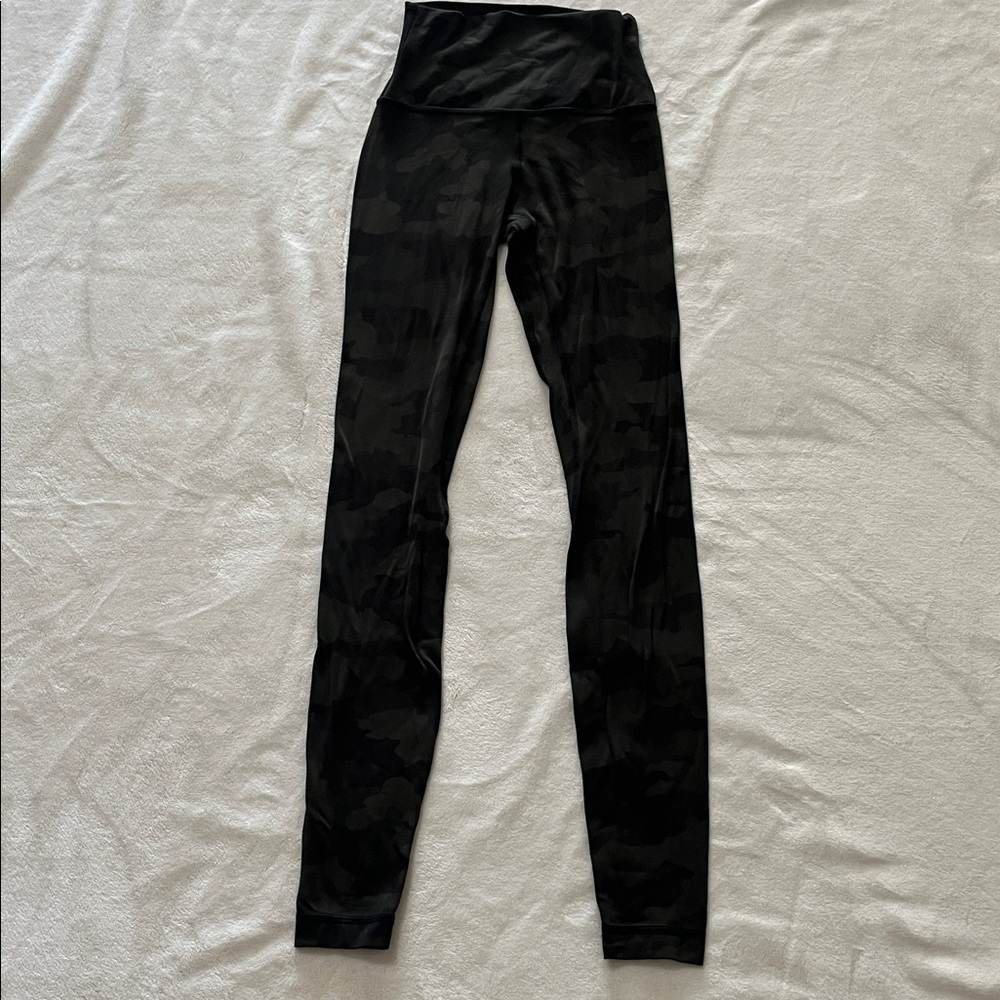lululemon athletica Black Camo Leggings - Picture 4 of 6